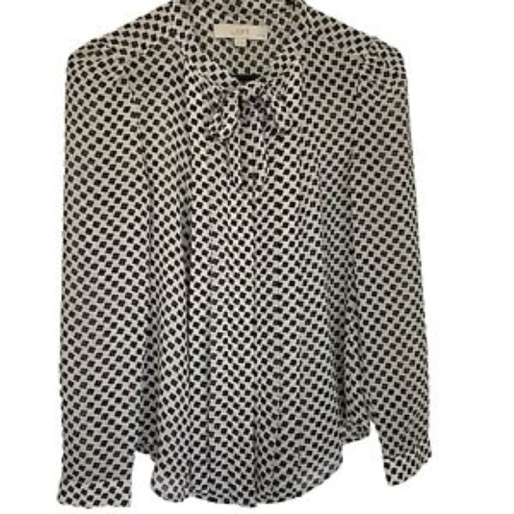 Ann Taylor Chic Women's Black and White Patterned Blouse